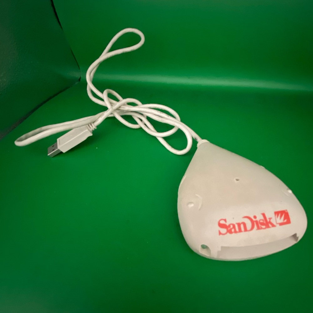 SanDisk Easy Mate